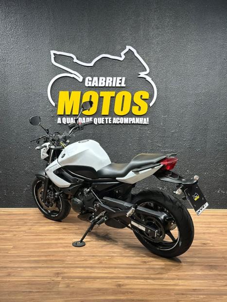 YAMAHA XJ6 600 N, Foto 6