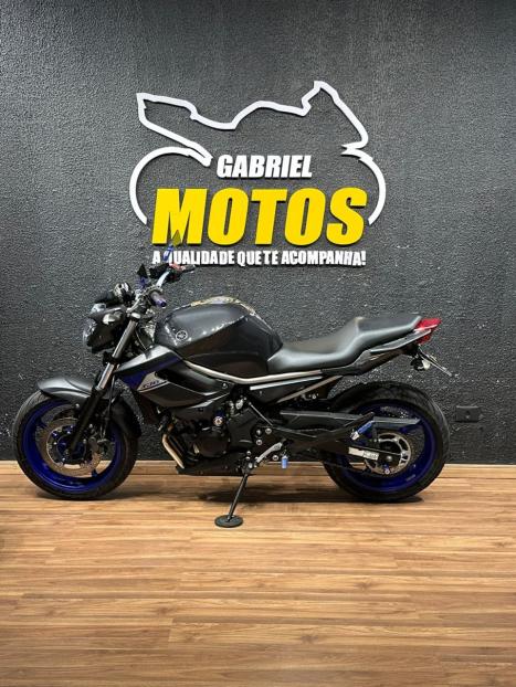 YAMAHA XJ6 600 N, Foto 2