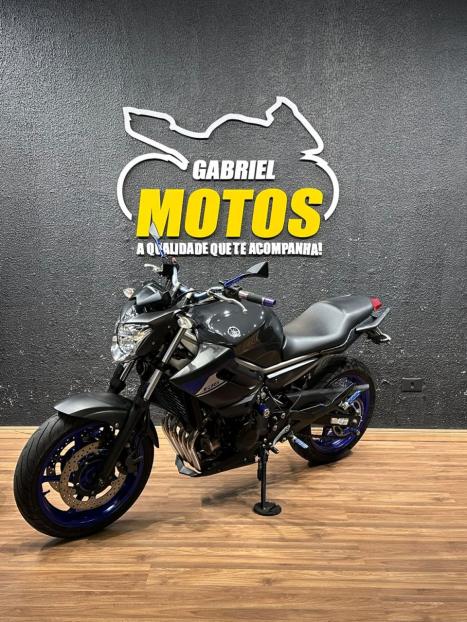 YAMAHA XJ6 600 N, Foto 4