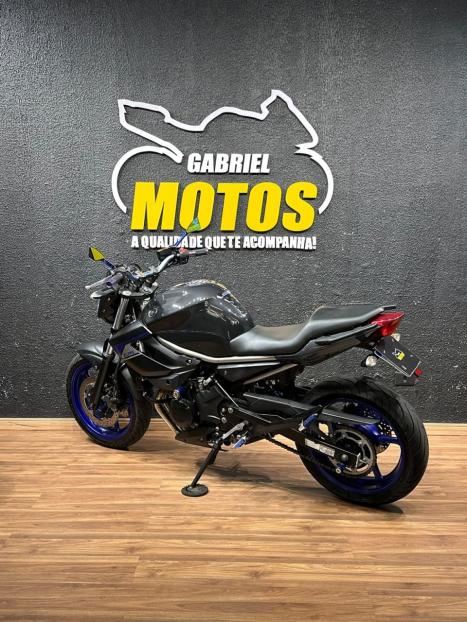 YAMAHA XJ6 600 N, Foto 6
