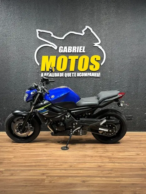 YAMAHA XJ6 600 N, Foto 2