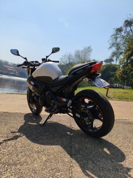 YAMAHA XJ6 600 N, Foto 6