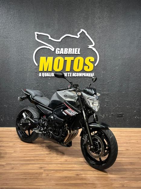 YAMAHA XJ6 600 N, Foto 3