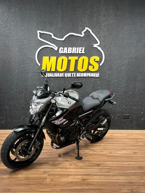 YAMAHA XJ6 600 N, Foto 4