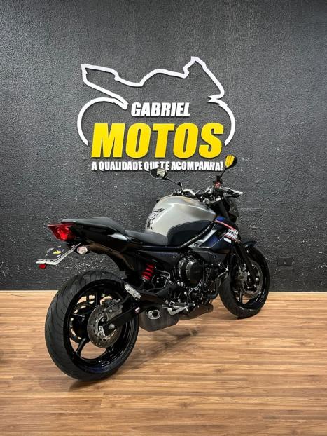 YAMAHA XJ6 600 N, Foto 5