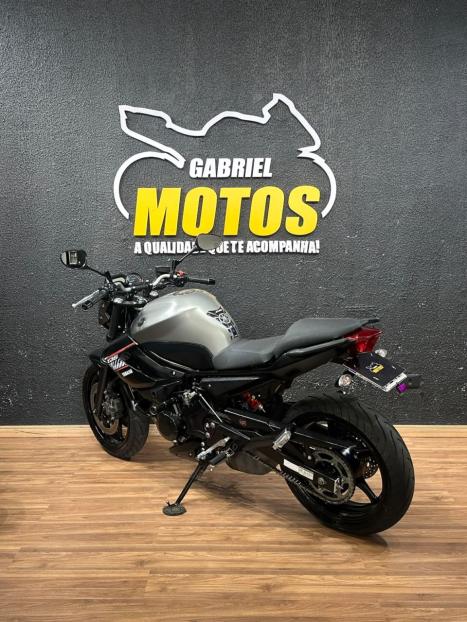 YAMAHA XJ6 600 N, Foto 6