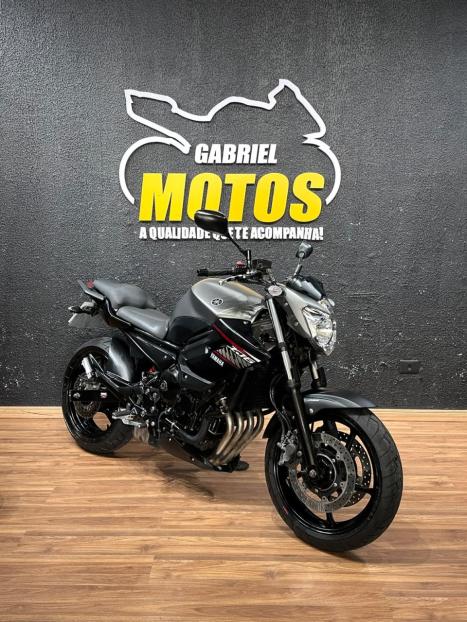 YAMAHA XJ6 600 N, Foto 3
