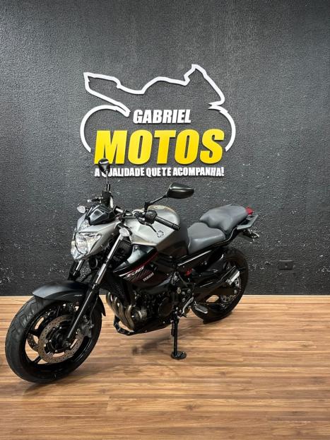 YAMAHA XJ6 600 N, Foto 4