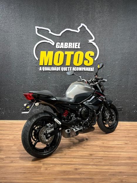 YAMAHA XJ6 600 N, Foto 5
