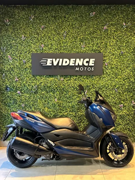 YAMAHA Xmax 250 , Foto 2