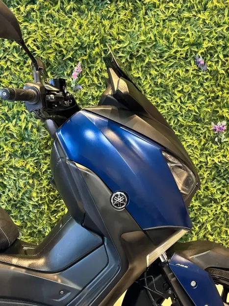 YAMAHA Xmax 250 , Foto 4