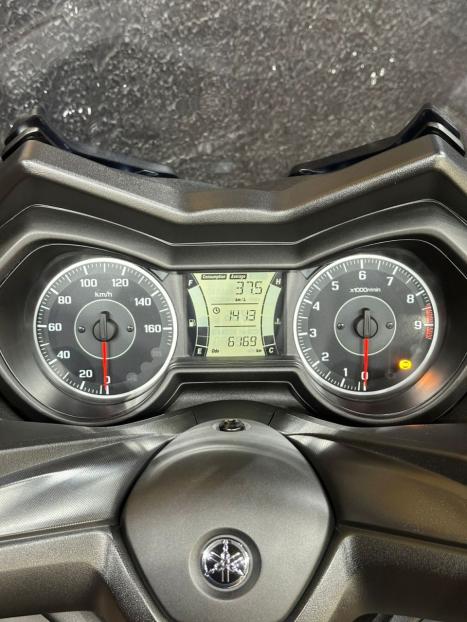 YAMAHA Xmax 250 , Foto 7