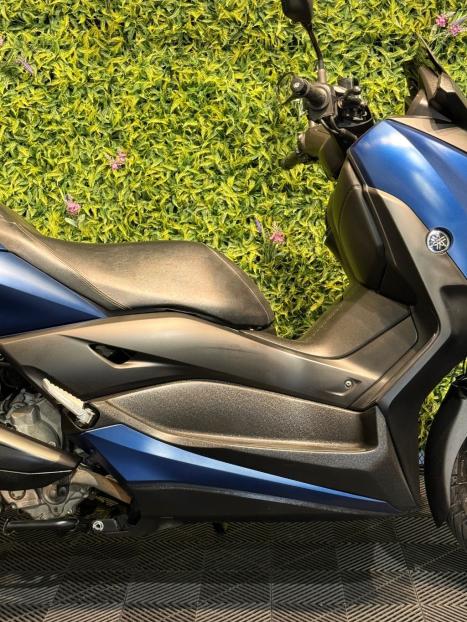 YAMAHA XMax 250 , Foto 4