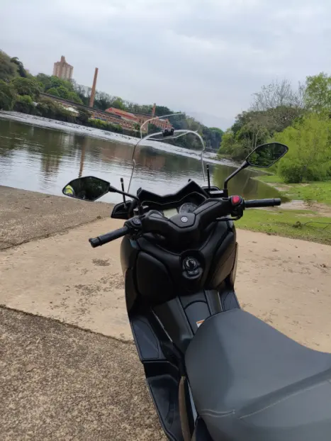 YAMAHA XMax 250 , Foto 5