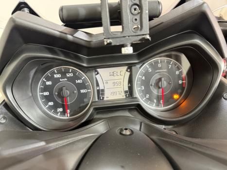 YAMAHA XMax 250 , Foto 2