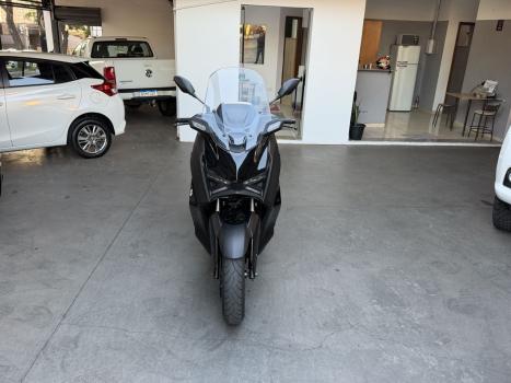 YAMAHA XMax 300 , Foto 3