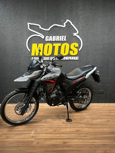 YAMAHA XTZ 250 LANDER, Foto 4