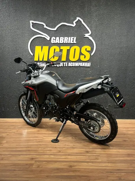 YAMAHA XTZ 250 LANDER, Foto 5