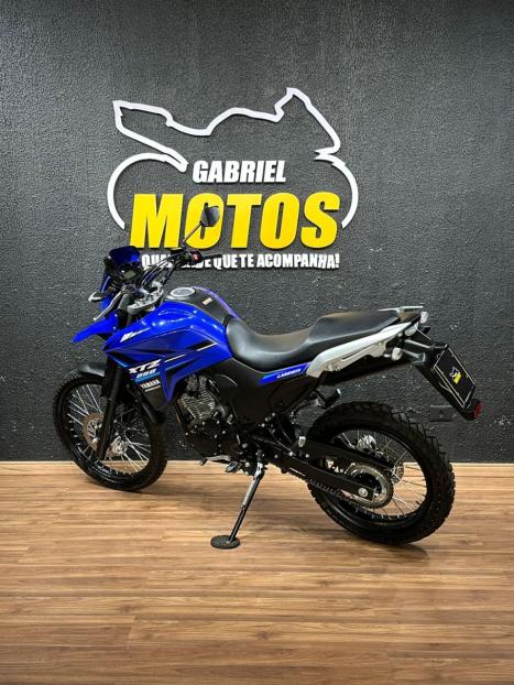 YAMAHA XTZ 250 LANDER, Foto 5