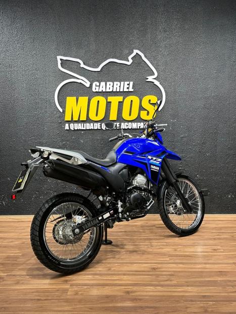 YAMAHA XTZ 250 LANDER, Foto 5