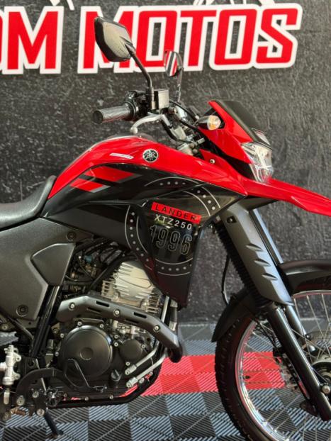 YAMAHA XTZ 250 LANDER, Foto 2