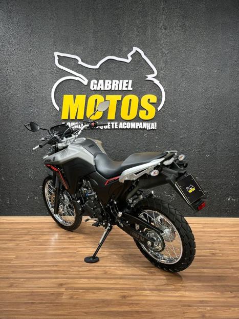 YAMAHA XTZ 250 LANDER, Foto 5