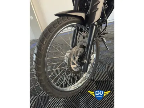 YAMAHA XTZ 250 LANDER, Foto 8