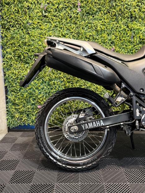 YAMAHA XTZ 250 LANDER, Foto 3