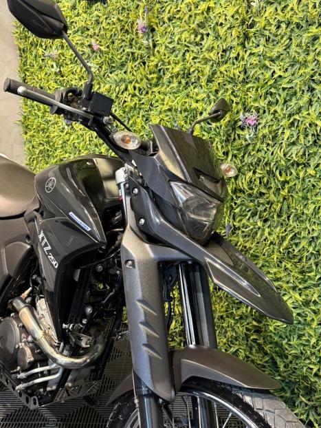 YAMAHA XTZ 250 LANDER, Foto 8