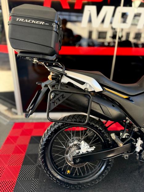 YAMAHA XTZ 250 LANDER, Foto 2