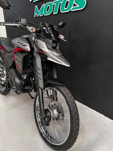 YAMAHA XTZ 250 LANDER, Foto 4