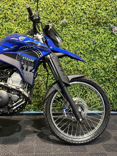 YAMAHA XTZ 250 LANDER, Foto 5