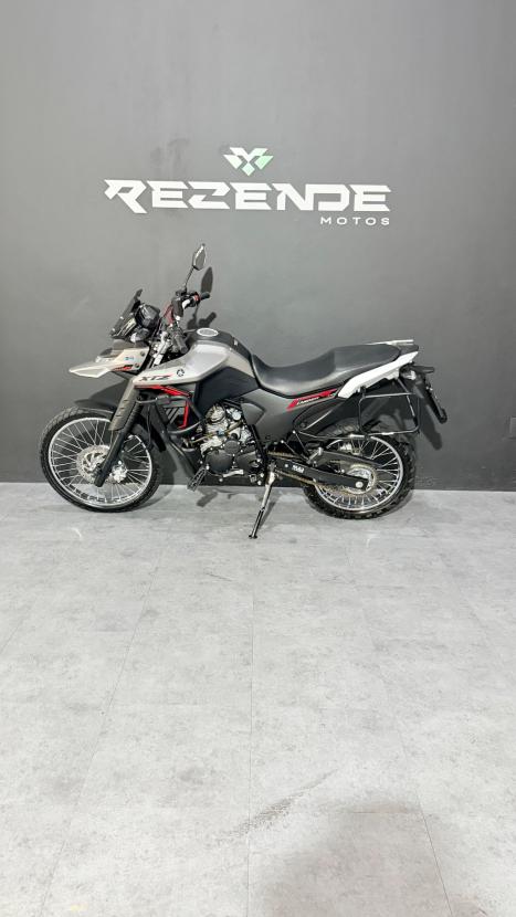 YAMAHA XTZ 250 LANDER, Foto 4