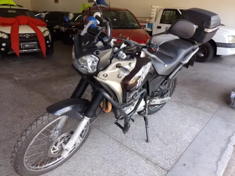 YAMAHA XTZ 250 TENER�, Foto 2