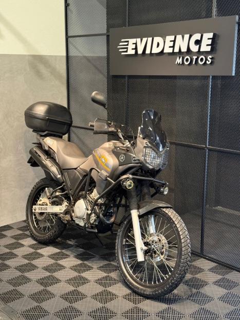 YAMAHA XTZ 250 TENER�, Foto 2