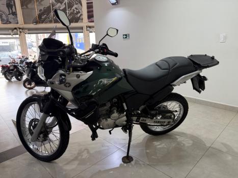 YAMAHA XTZ 250 TENER�, Foto 4