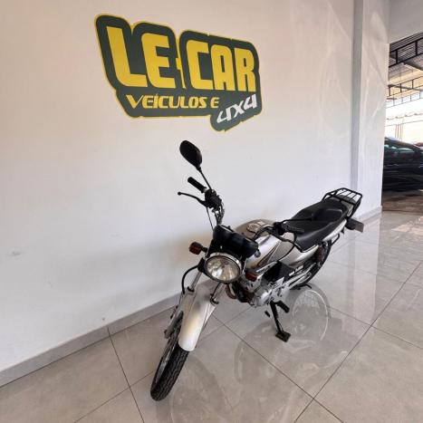 YAMAHA YBR 125 ED, Foto 3