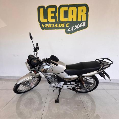YAMAHA YBR 125 ED, Foto 4