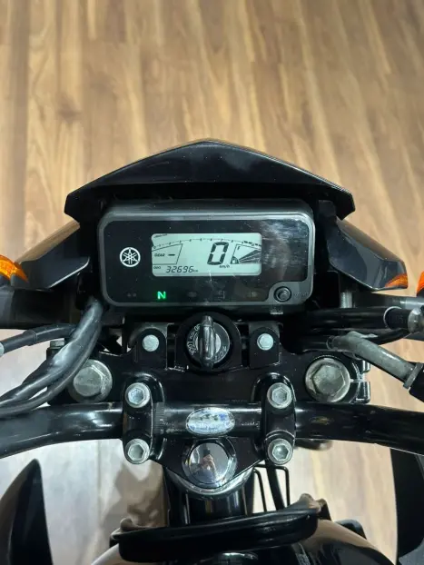 YAMAHA YBR 125 FACTOR ED, Foto 7