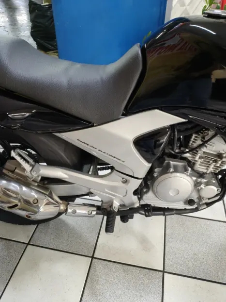 YAMAHA YS Fazer 250 LIMITED EDITION, Foto 13