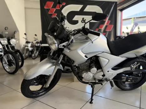 YAMAHA YS Fazer 250 , Foto 5