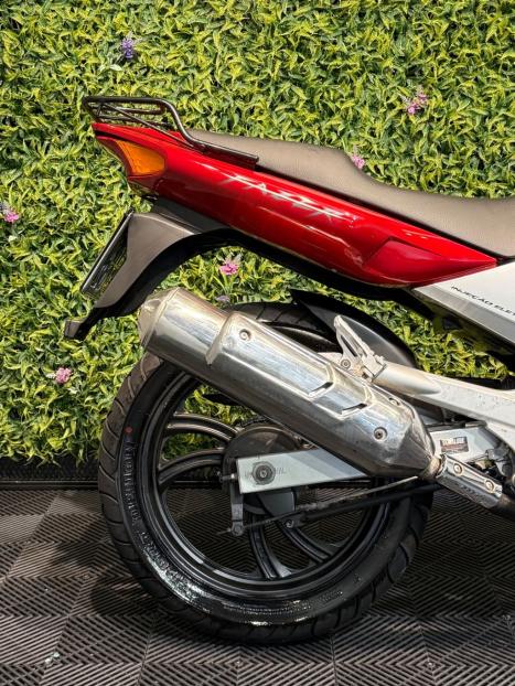 YAMAHA YS Fazer 250 , Foto 3