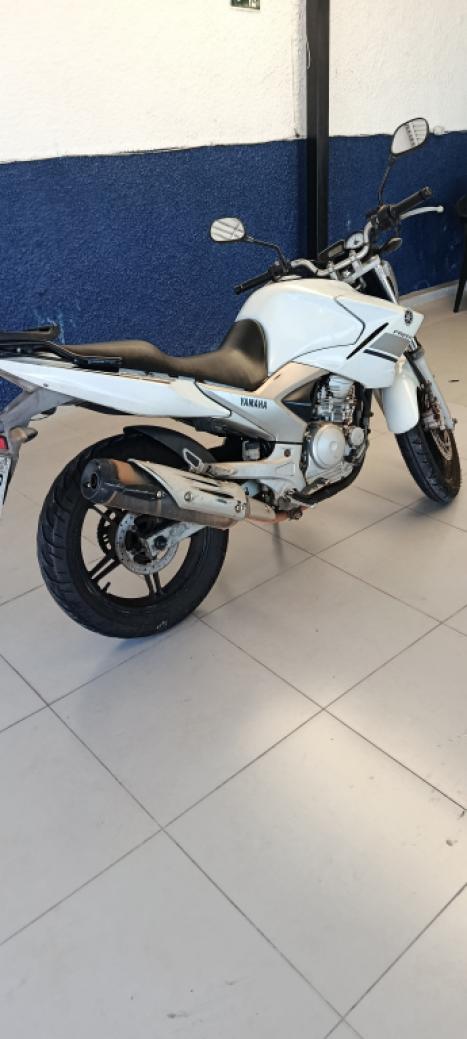 YAMAHA YS Fazer 250 LIMITED EDITION, Foto 4