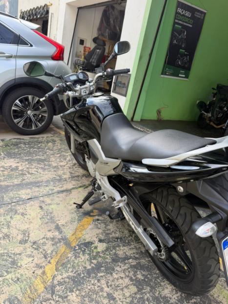 YAMAHA YS Fazer 250 , Foto 4