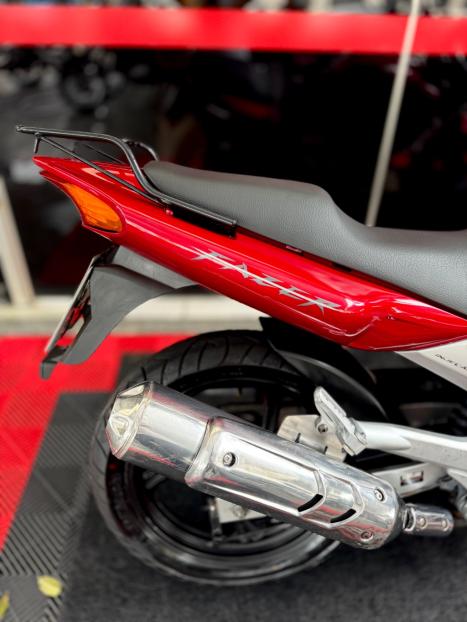 YAMAHA YS Fazer 250 LIMITED EDITION, Foto 2