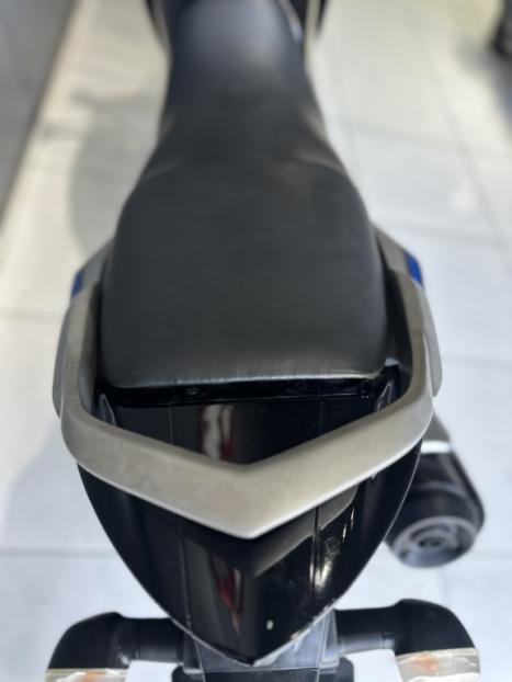 YAMAHA YS Fazer 250 , Foto 4