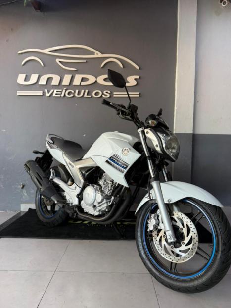 YAMAHA YS Fazer 250 , Foto 2