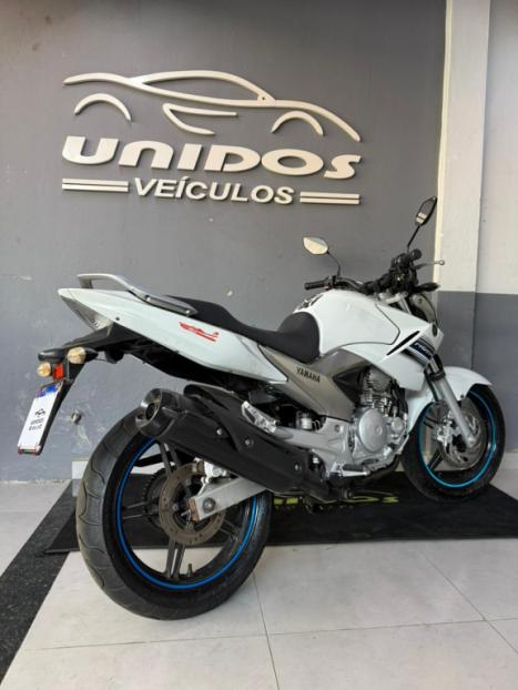 YAMAHA YS Fazer 250 , Foto 5
