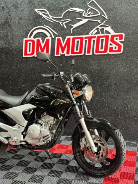 YAMAHA YS Fazer 250 LIMITED EDITION, Foto 2