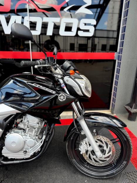 YAMAHA YS Fazer 250 , Foto 3